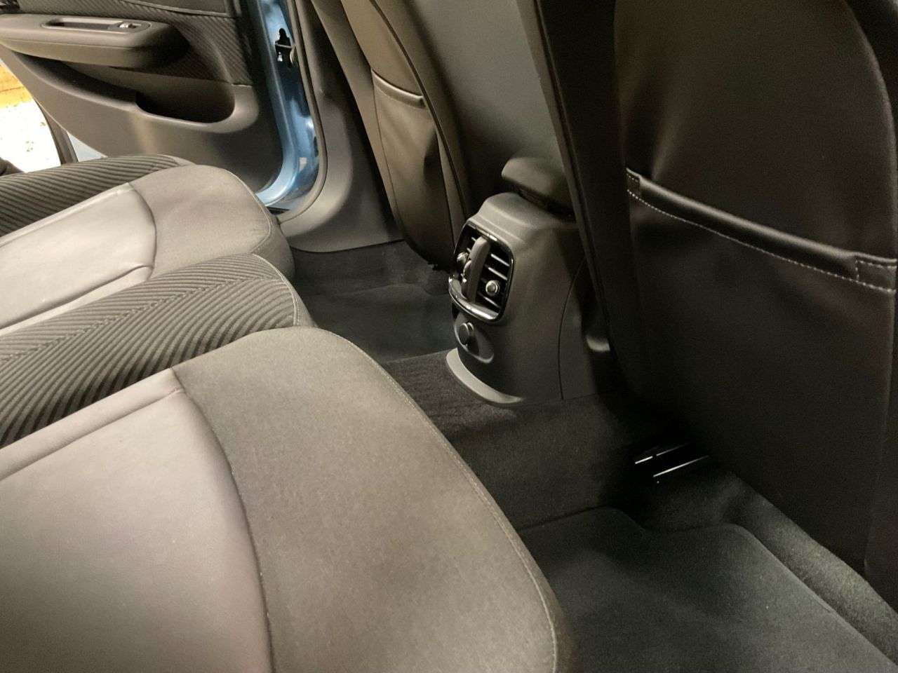 2017 MINI CLUBMAN 2017 MINI CLUBMAN