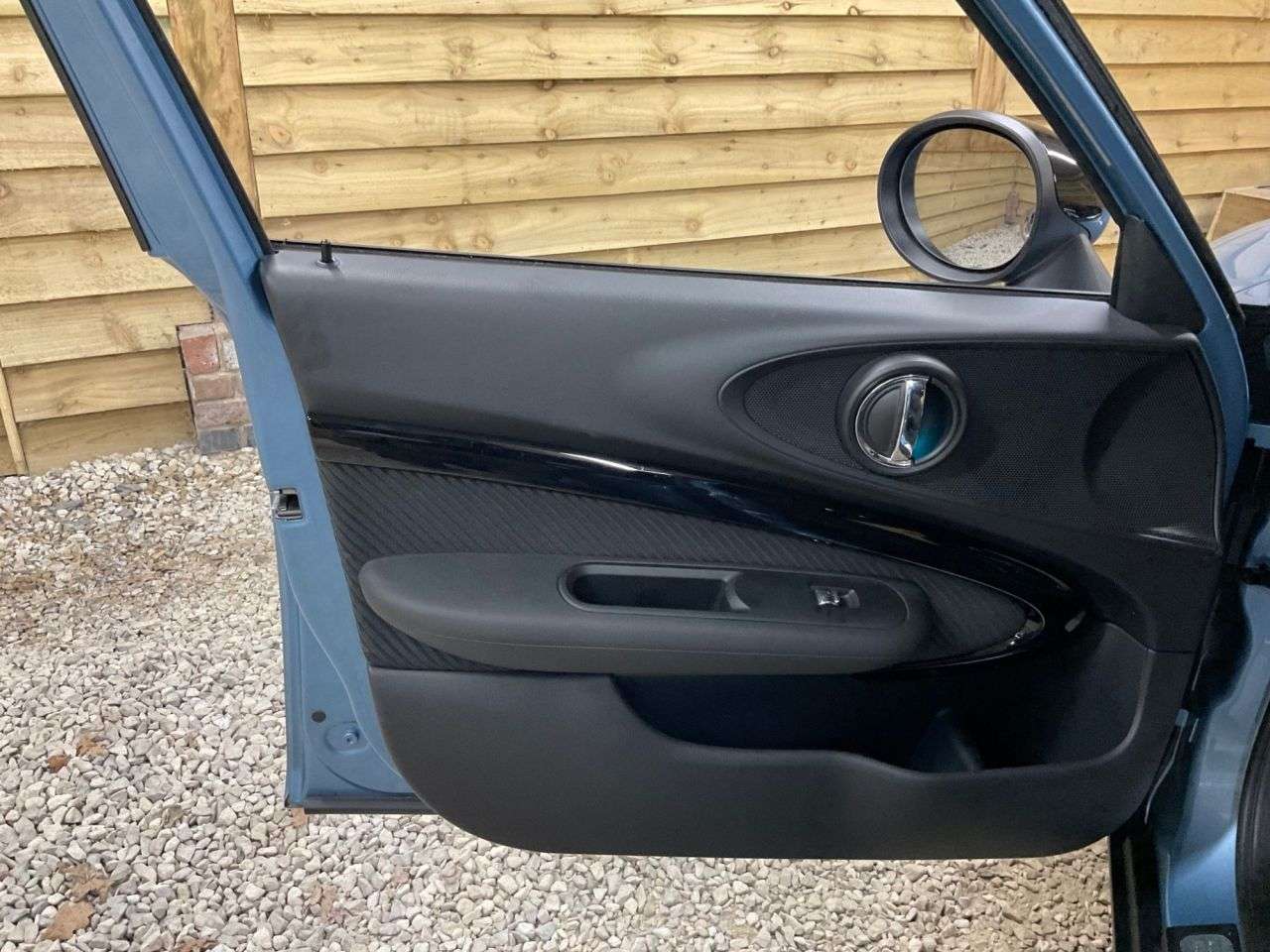 2017 MINI CLUBMAN 2017 MINI CLUBMAN