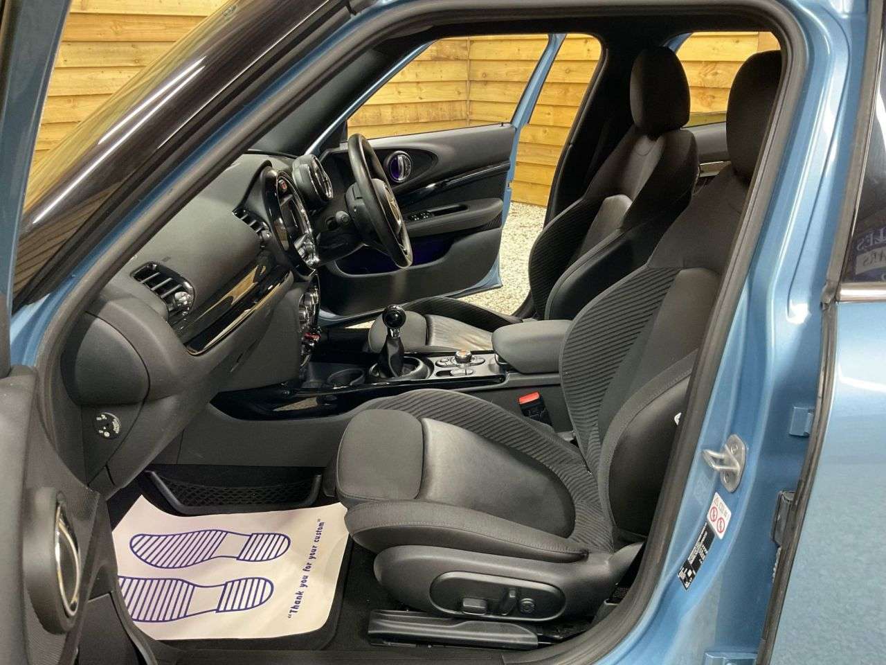 2017 MINI CLUBMAN 2017 MINI CLUBMAN