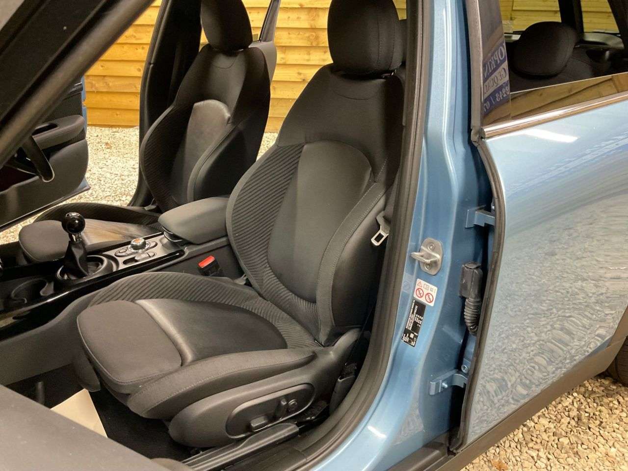 2017 MINI CLUBMAN 2017 MINI CLUBMAN