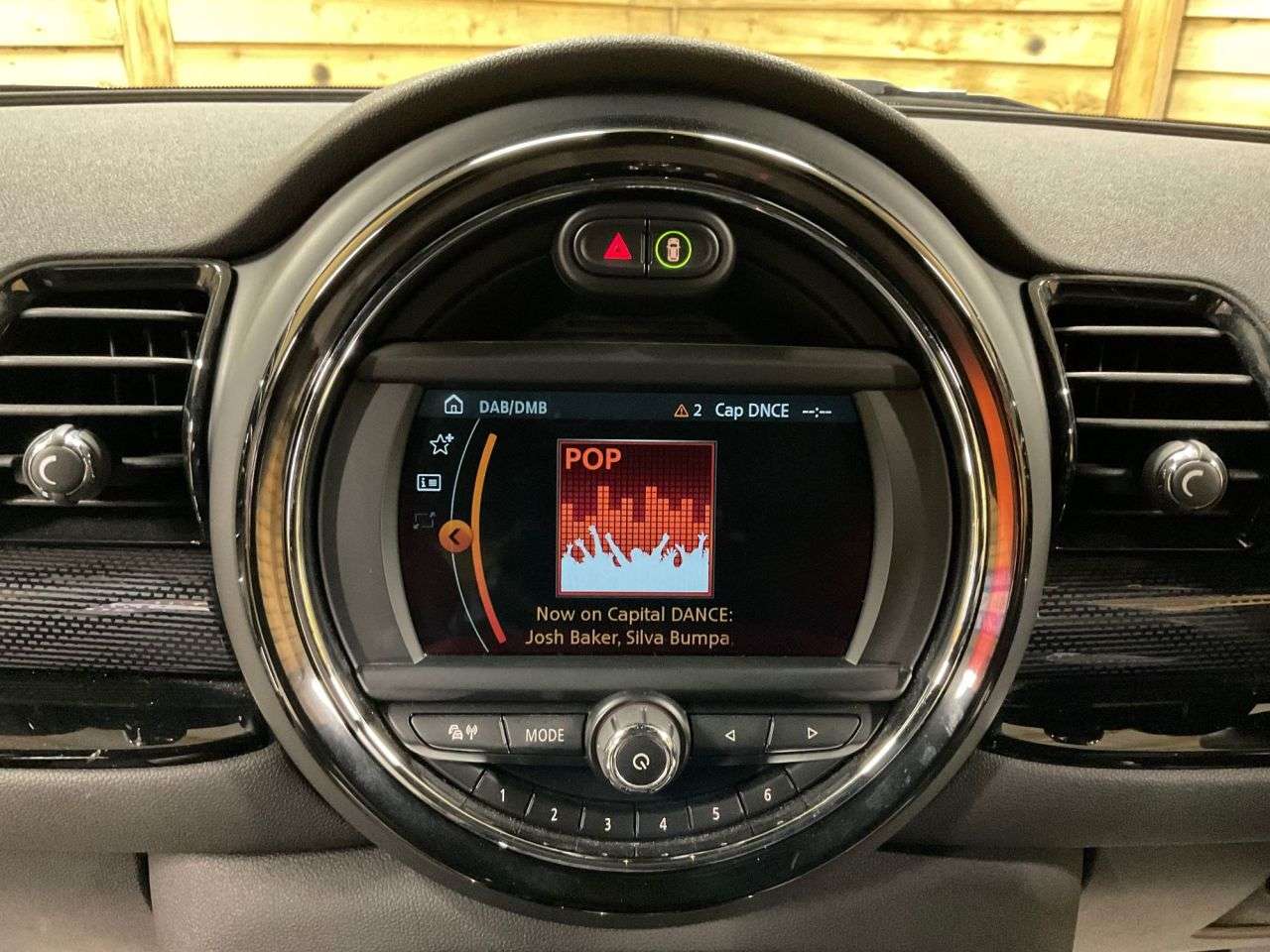 2017 MINI CLUBMAN 2017 MINI CLUBMAN