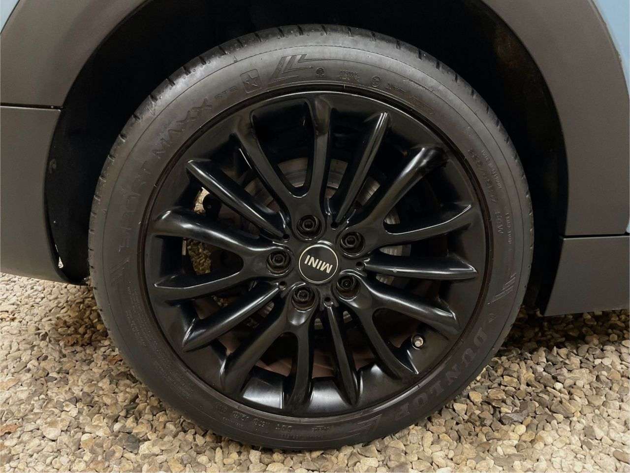 2017 MINI CLUBMAN 2017 MINI CLUBMAN