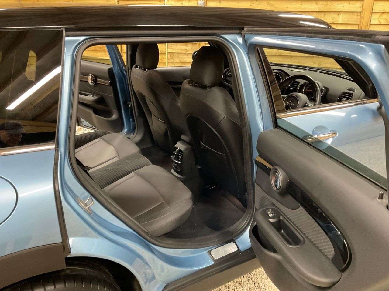 2017 MINI CLUBMAN 2017 MINI CLUBMAN