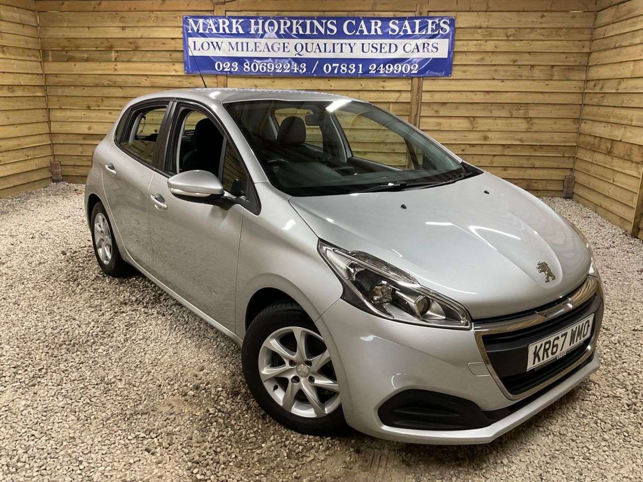 A 2017 PEUGEOT 208 1.2 PureTech Active Hatchback 5dr Petrol Manual Euro 6 (s/s) (82 ps) GREAT A 2017 PEUGEOT 208 1.2 PureTech Active Hatchback 5dr Petrol Manual Euro 6 (s/s) (82 ps) GREAT