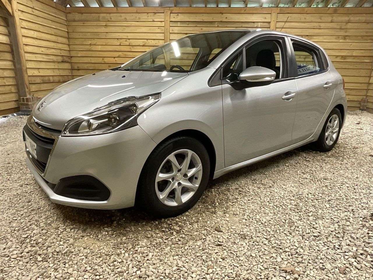 2017 PEUGEOT 208 2017 PEUGEOT 208