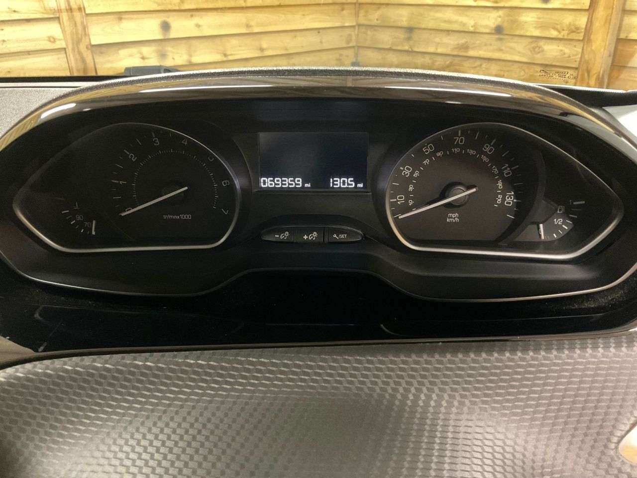 2017 PEUGEOT 208 2017 PEUGEOT 208
