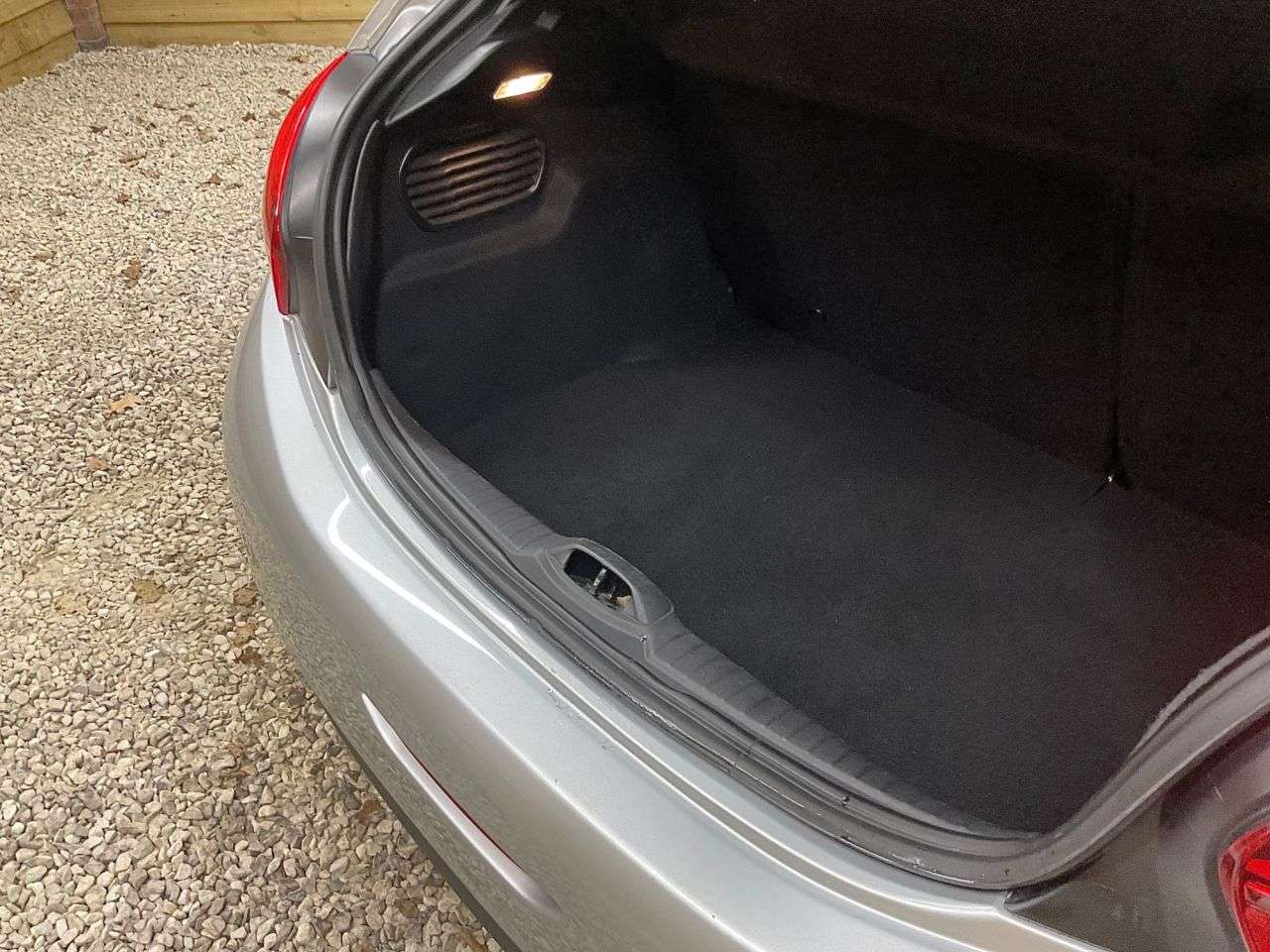 2017 PEUGEOT 208 2017 PEUGEOT 208