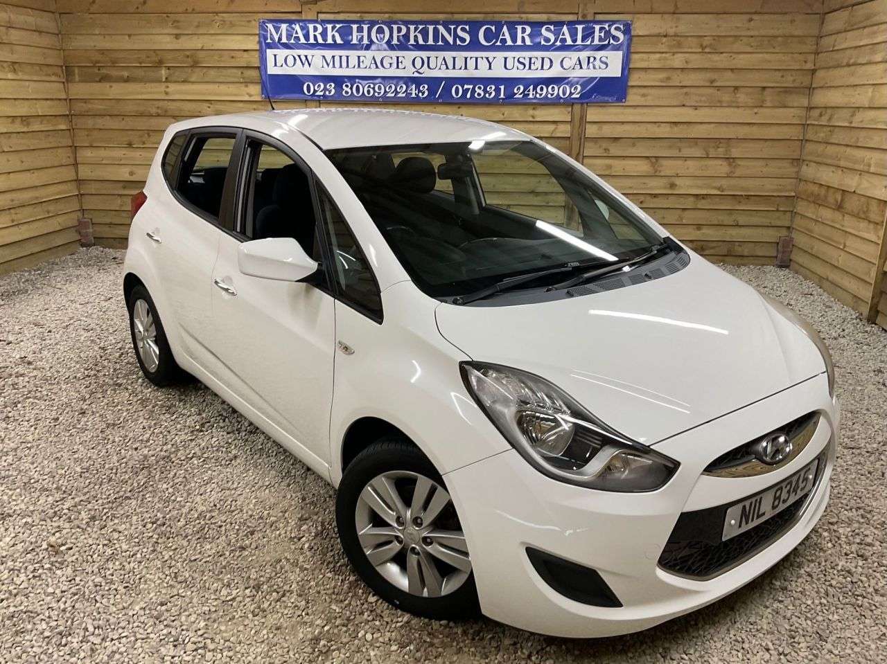 A 2012 HYUNDAI IX20 1.6 Active Hatchback 5dr Petrol Auto Euro 5 (123 bhp) DEMO+ONE LOCAL LADY O A 2012 HYUNDAI IX20 1.6 Active Hatchback 5dr Petrol Auto Euro 5 (123 bhp) DEMO+ONE LOCAL LADY O