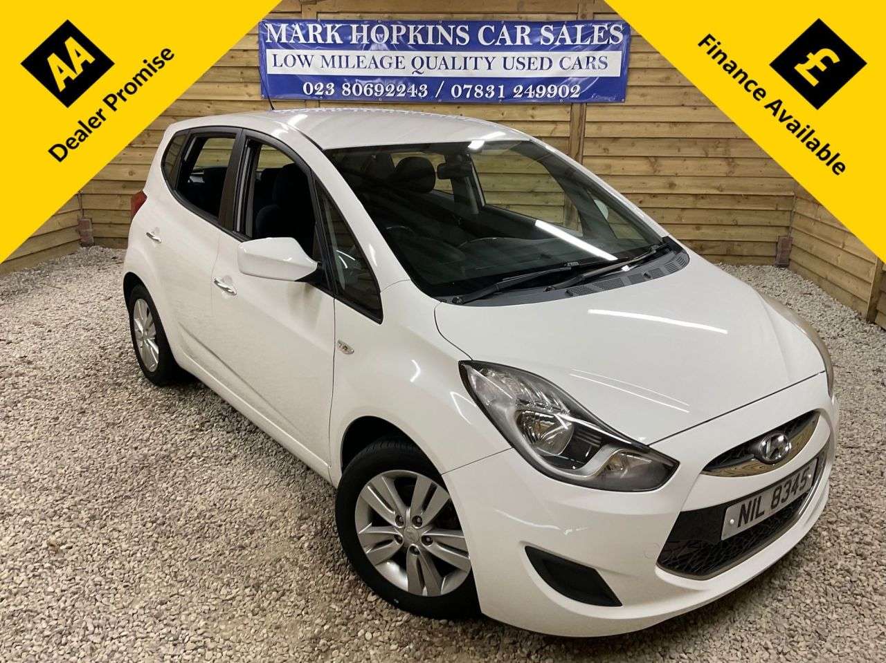 A 2012 HYUNDAI IX20 1.6 Active Hatchback 5dr Petrol Auto Euro 5 (123 bhp) DEMO+ONE LOCAL LADY O A 2012 HYUNDAI IX20 1.6 Active Hatchback 5dr Petrol Auto Euro 5 (123 bhp) DEMO+ONE LOCAL LADY O