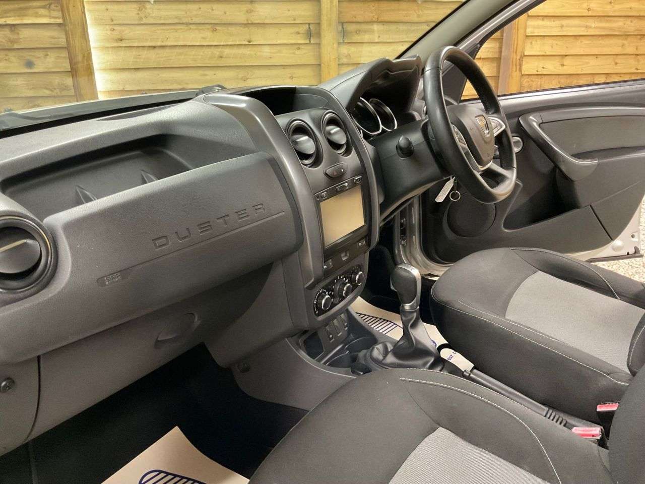 2017 DACIA DUSTER 2017 DACIA DUSTER