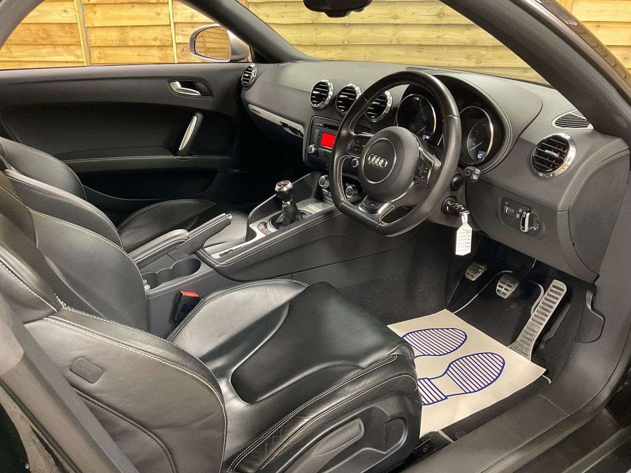 2011 AUDI TTS 2011 AUDI TTS