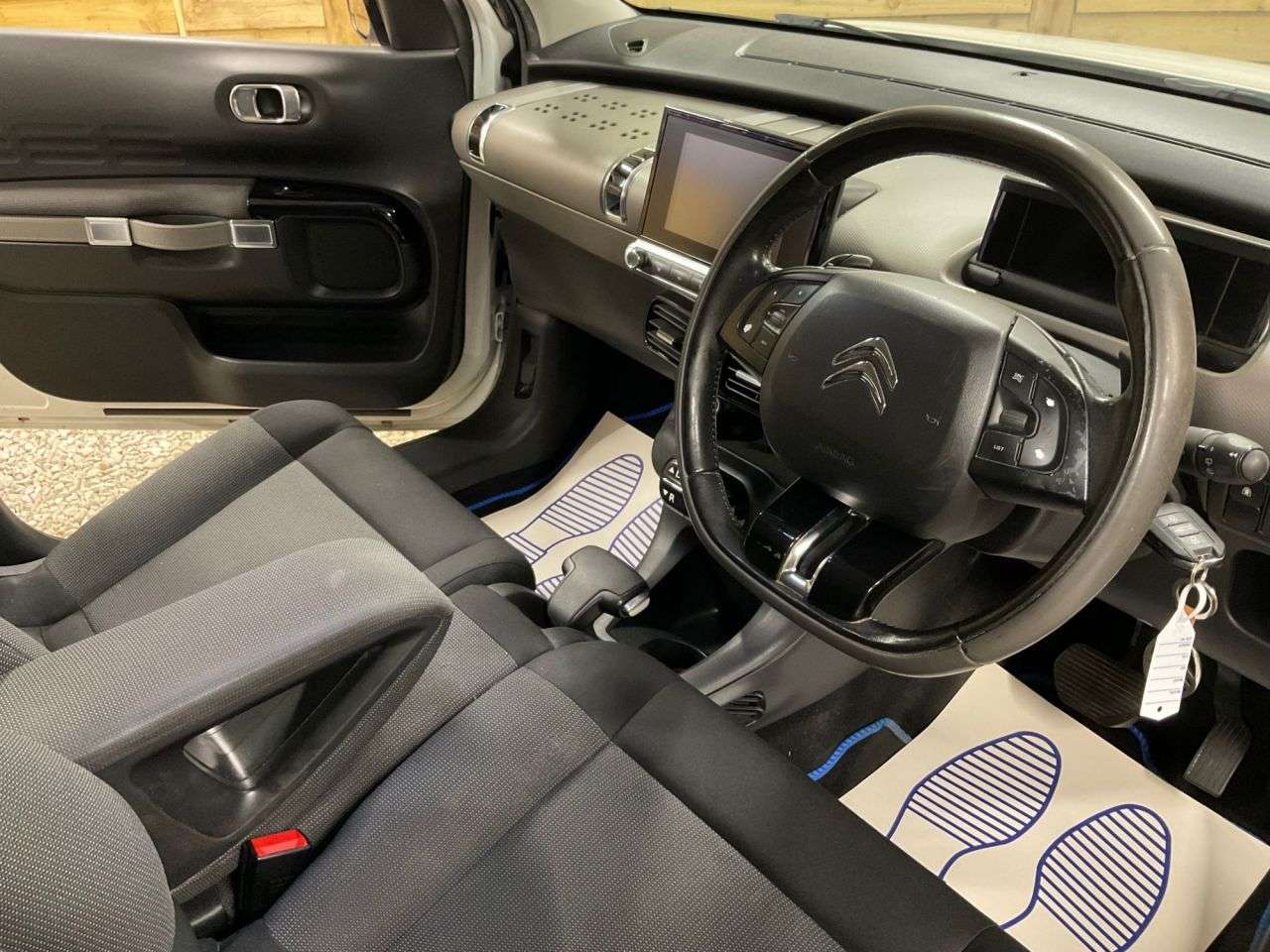 2017 CITROEN C4 CACTUS 2017 CITROEN C4 CACTUS