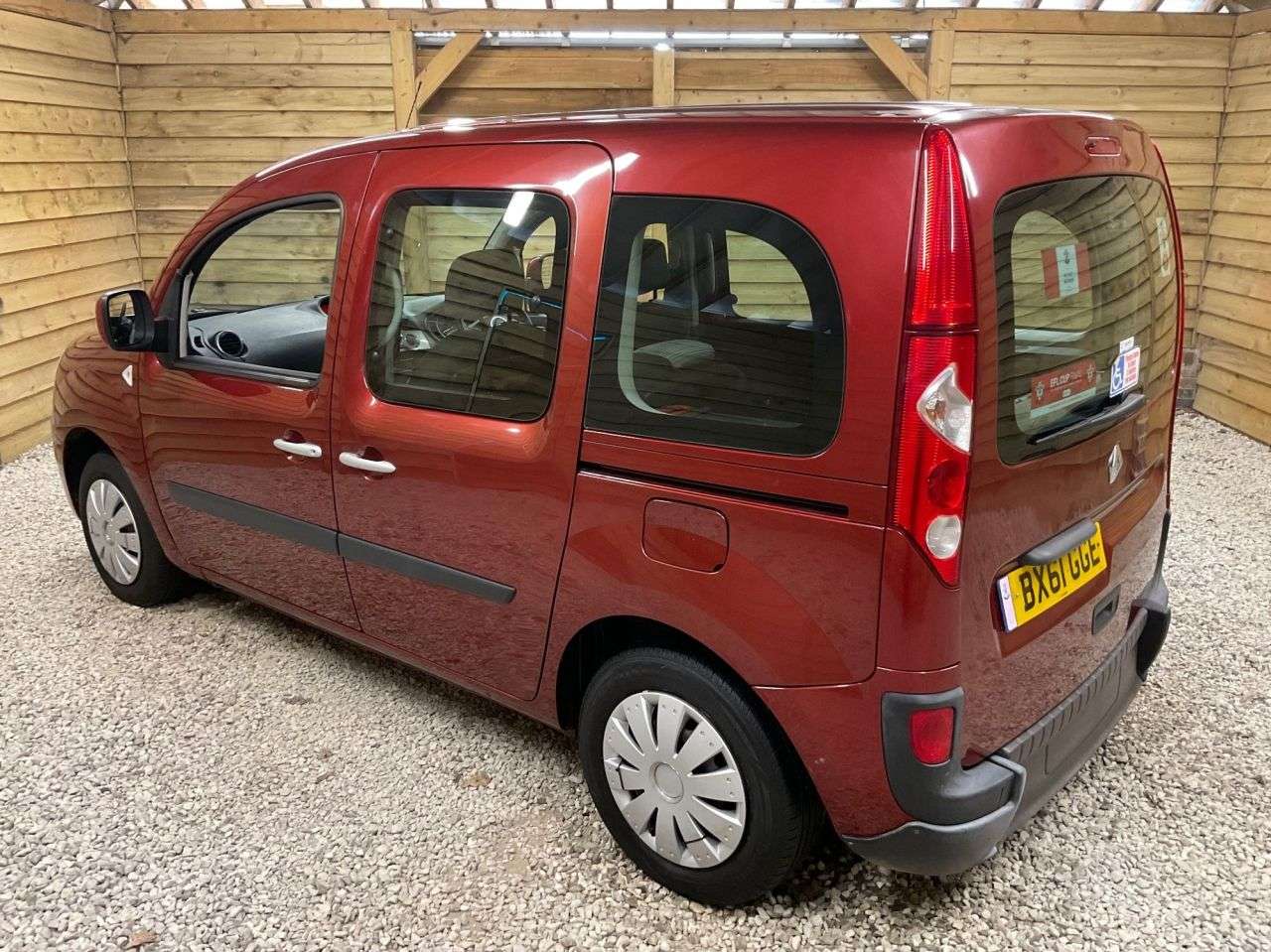 2011 RENAULT KANGOO 2011 RENAULT KANGOO