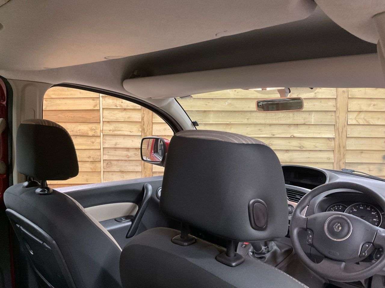 2011 RENAULT KANGOO 2011 RENAULT KANGOO