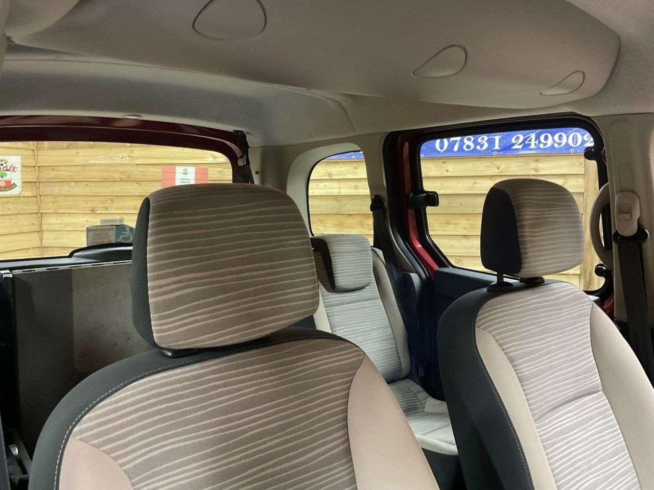 2011 RENAULT KANGOO 2011 RENAULT KANGOO