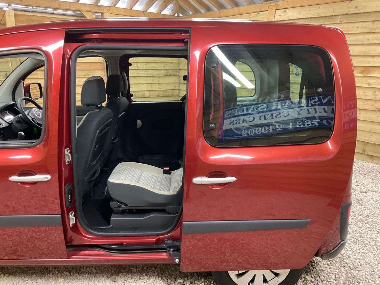 2011 RENAULT KANGOO 2011 RENAULT KANGOO