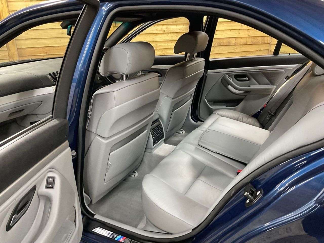 2000 BMW 5 SERIES 2000 BMW 5 SERIES