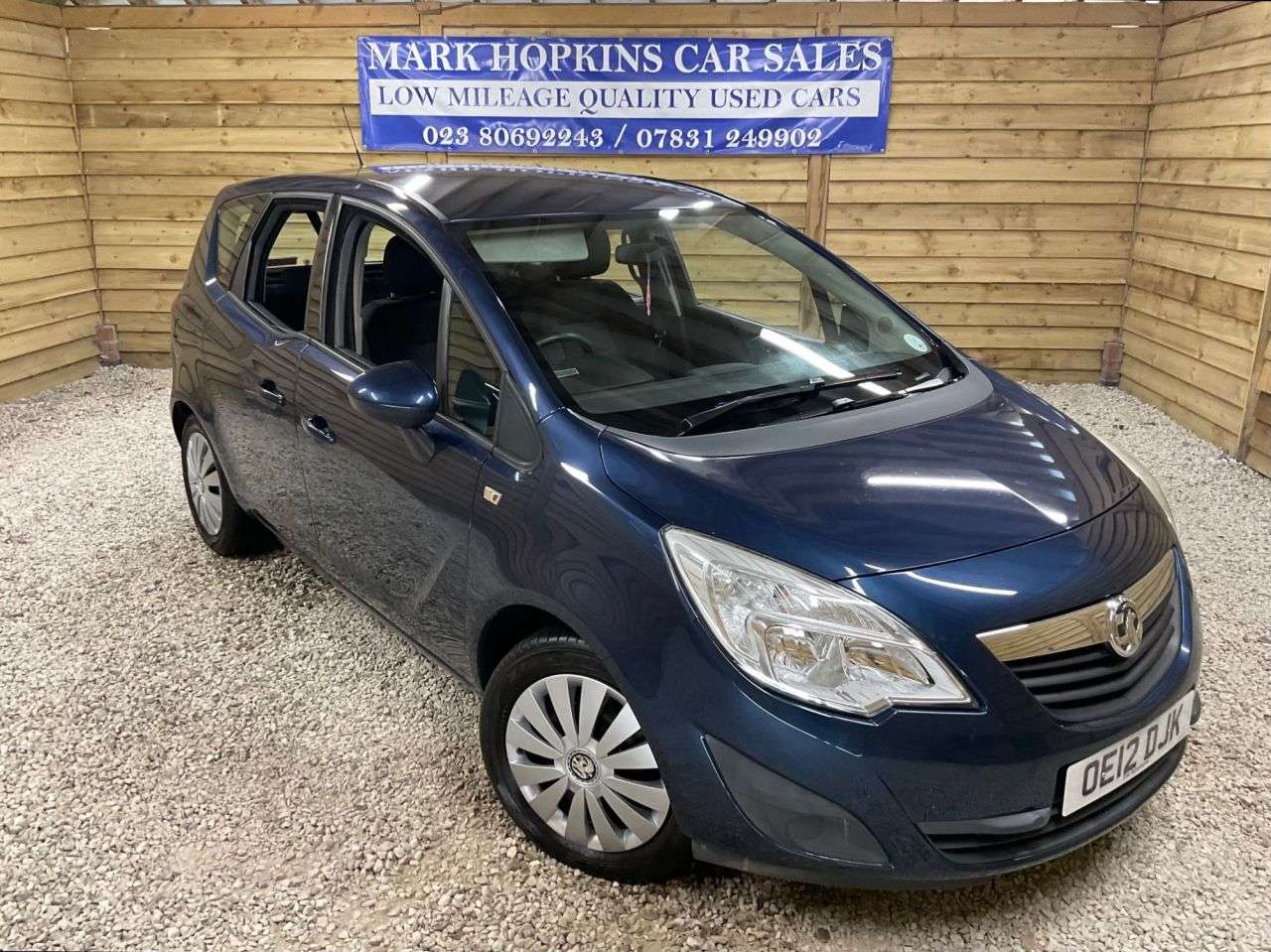 A 2012 VAUXHALL MERIVA 1.4T 16V Exclusiv MPV 5dr Petrol Manual Euro 5 (120 ps) 2 LADY OWNERS INCRE A 2012 VAUXHALL MERIVA 1.4T 16V Exclusiv MPV 5dr Petrol Manual Euro 5 (120 ps) 2 LADY OWNERS INCRE