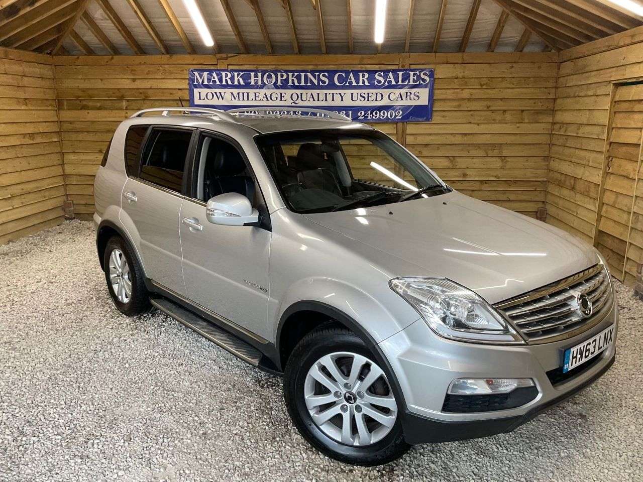 A 2014 SSANGYONG REXTON 2.0 e-XDi EX SUV 5dr Diesel T-Tronic 4WD Euro 5 (155 ps) TWO OWNERS INCREDI A 2014 SSANGYONG REXTON 2.0 e-XDi EX SUV 5dr Diesel T-Tronic 4WD Euro 5 (155 ps) TWO OWNERS INCREDI