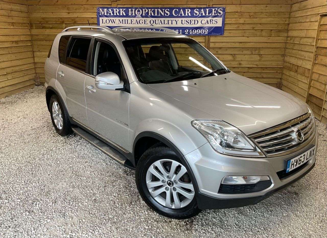 A 2014 SSANGYONG REXTON 2.0 e-XDi EX SUV 5dr Diesel T-Tronic 4WD Euro 5 (155 ps) TWO OWNERS INCREDI A 2014 SSANGYONG REXTON 2.0 e-XDi EX SUV 5dr Diesel T-Tronic 4WD Euro 5 (155 ps) TWO OWNERS INCREDI