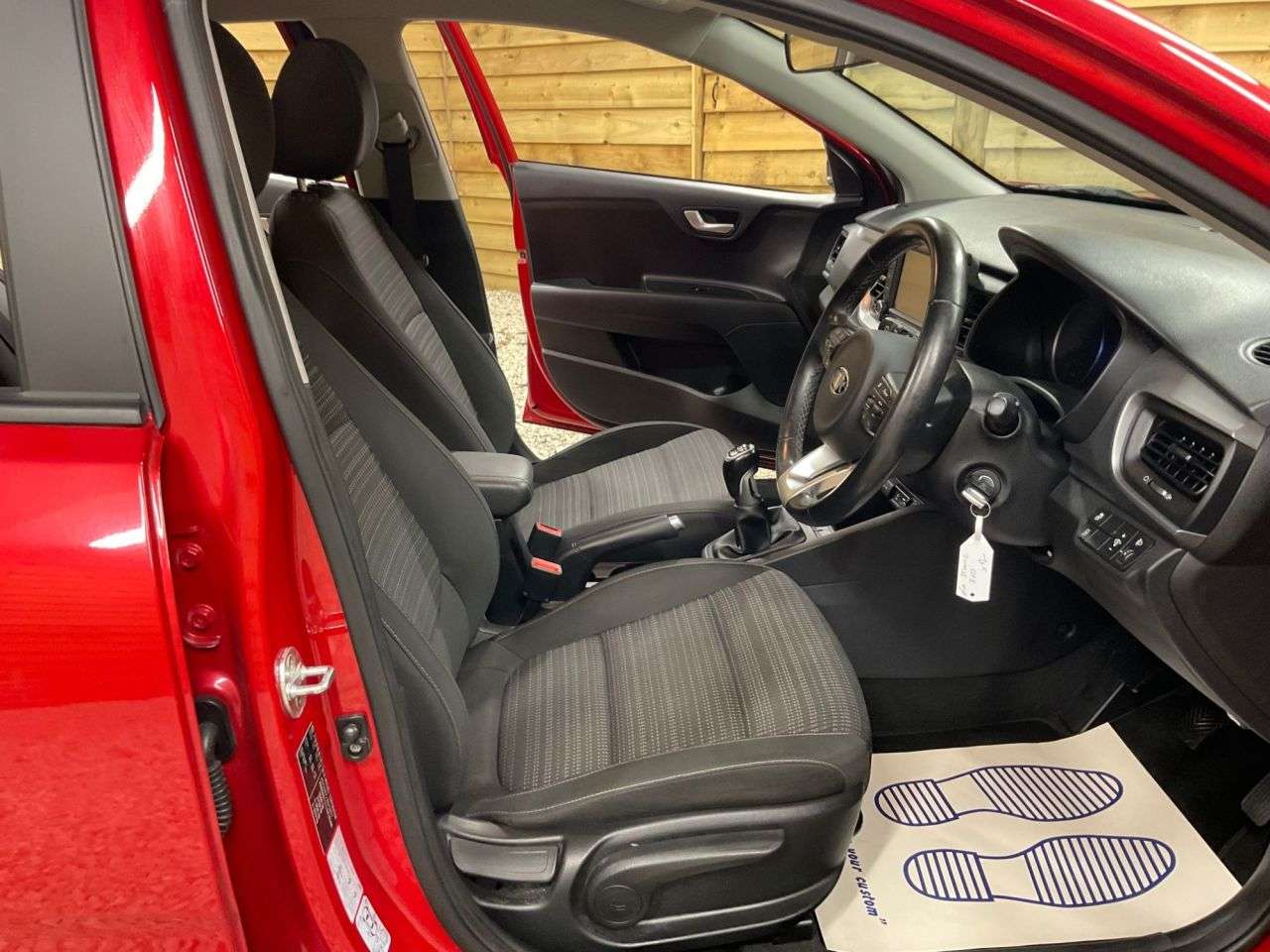 2020 KIA STONIC 2020 KIA STONIC