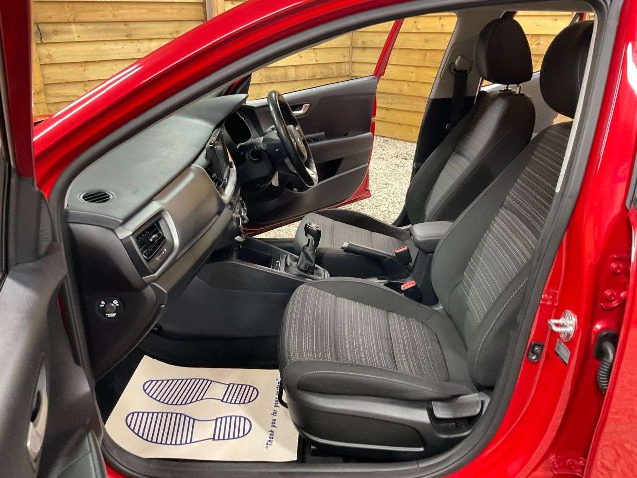 2020 KIA STONIC 2020 KIA STONIC