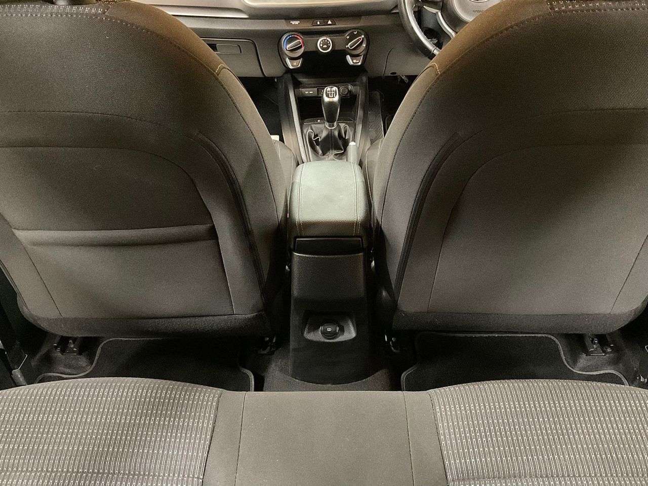2020 KIA STONIC 2020 KIA STONIC
