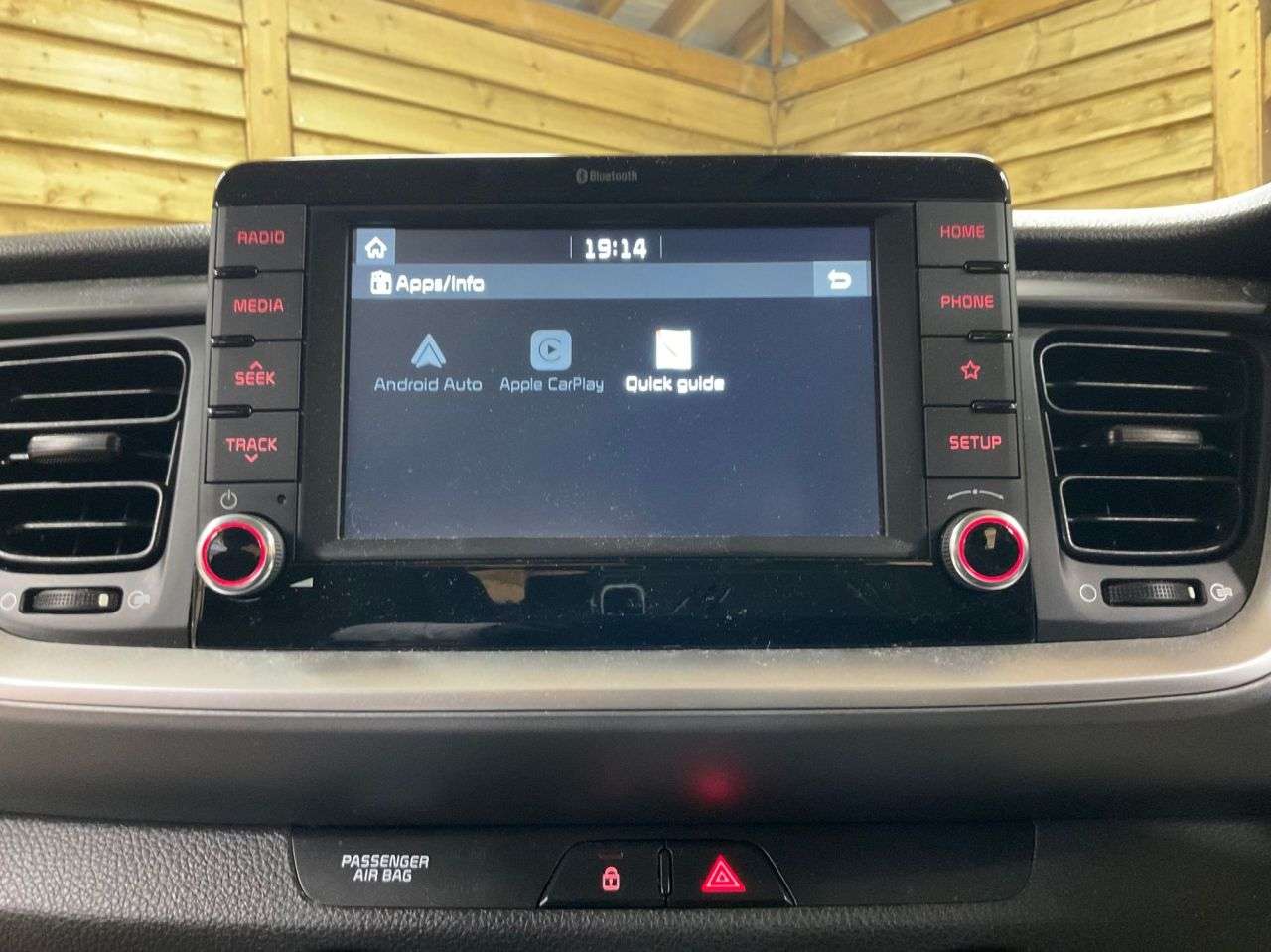2020 KIA STONIC 2020 KIA STONIC