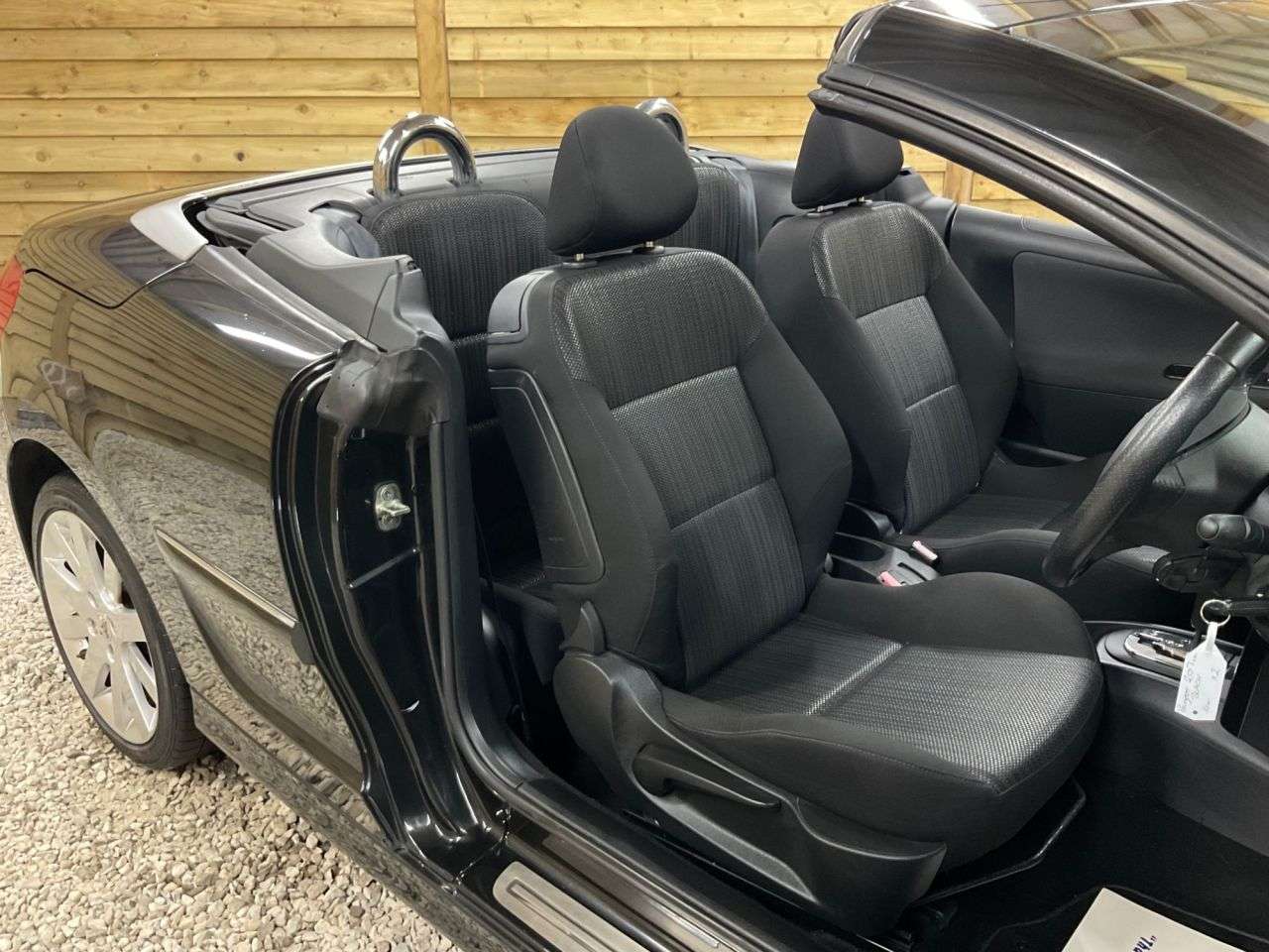 2011 PEUGEOT 207 CC 2011 PEUGEOT 207 CC