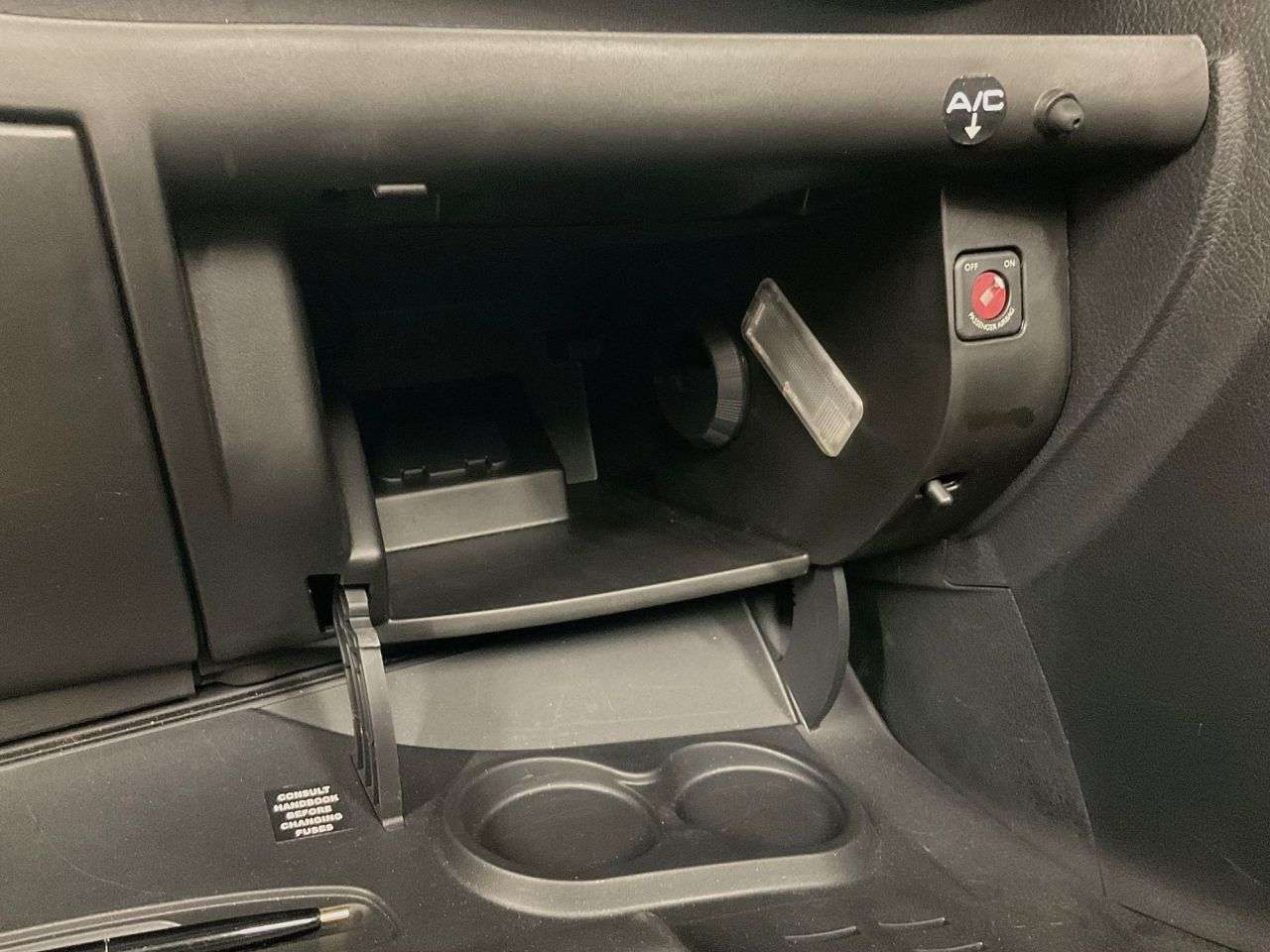 2011 PEUGEOT 207 CC 2011 PEUGEOT 207 CC