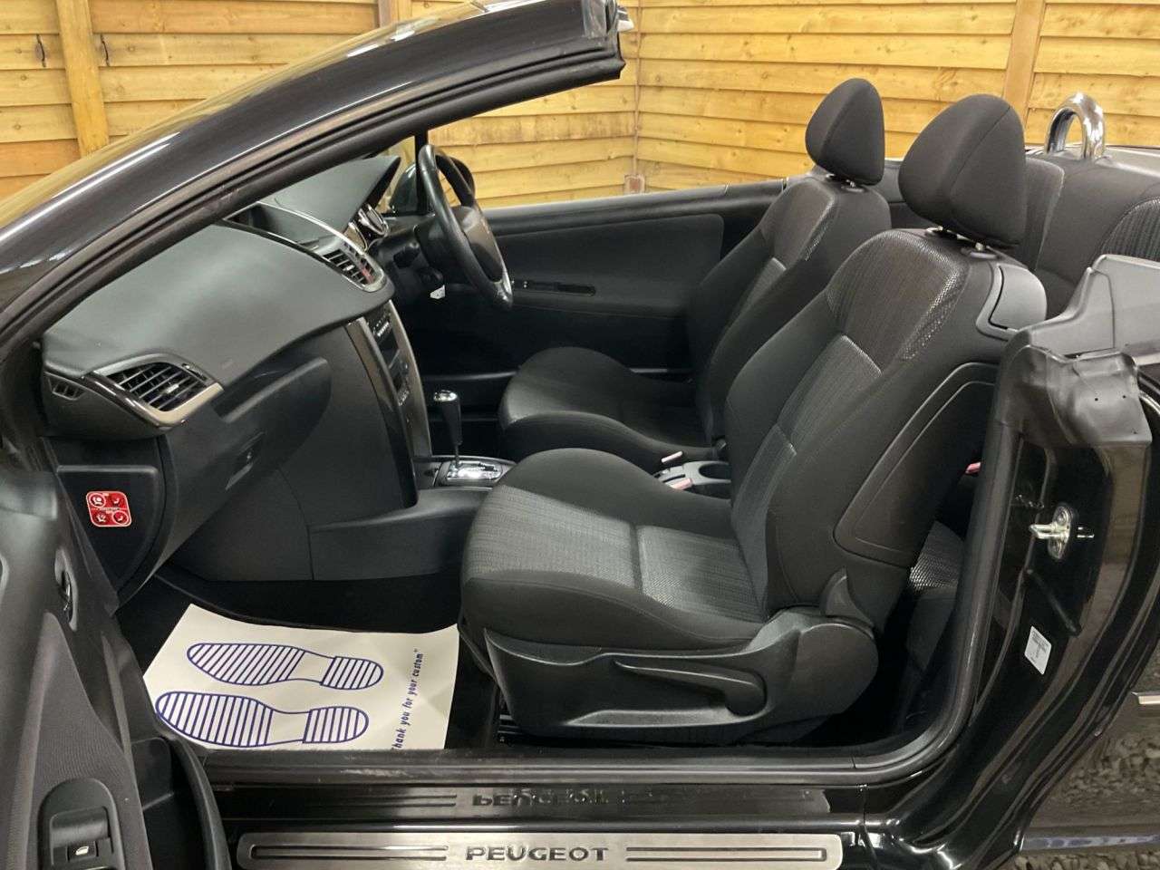 2011 PEUGEOT 207 CC 2011 PEUGEOT 207 CC