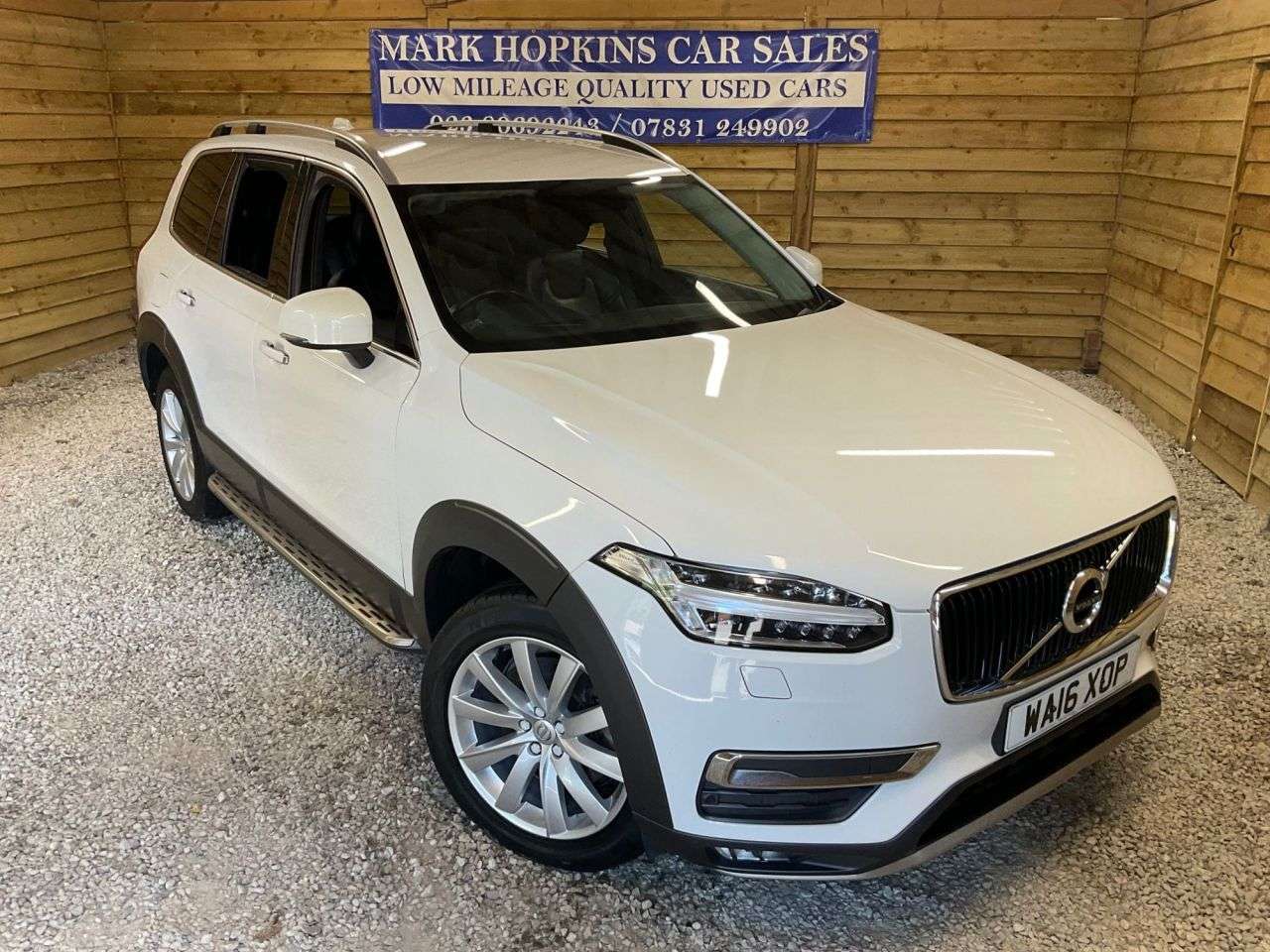 A 2016 VOLVO XC90 2.0 D5 Momentum SUV 5dr Diesel Geartronic 4WD Euro 6 (s/s) (225 ps) DEMO+1O A 2016 VOLVO XC90 2.0 D5 Momentum SUV 5dr Diesel Geartronic 4WD Euro 6 (s/s) (225 ps) DEMO+1O