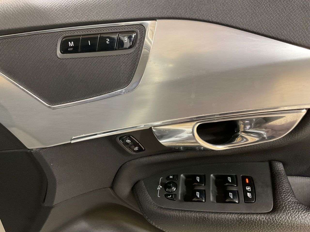 2016 VOLVO XC90 2016 VOLVO XC90