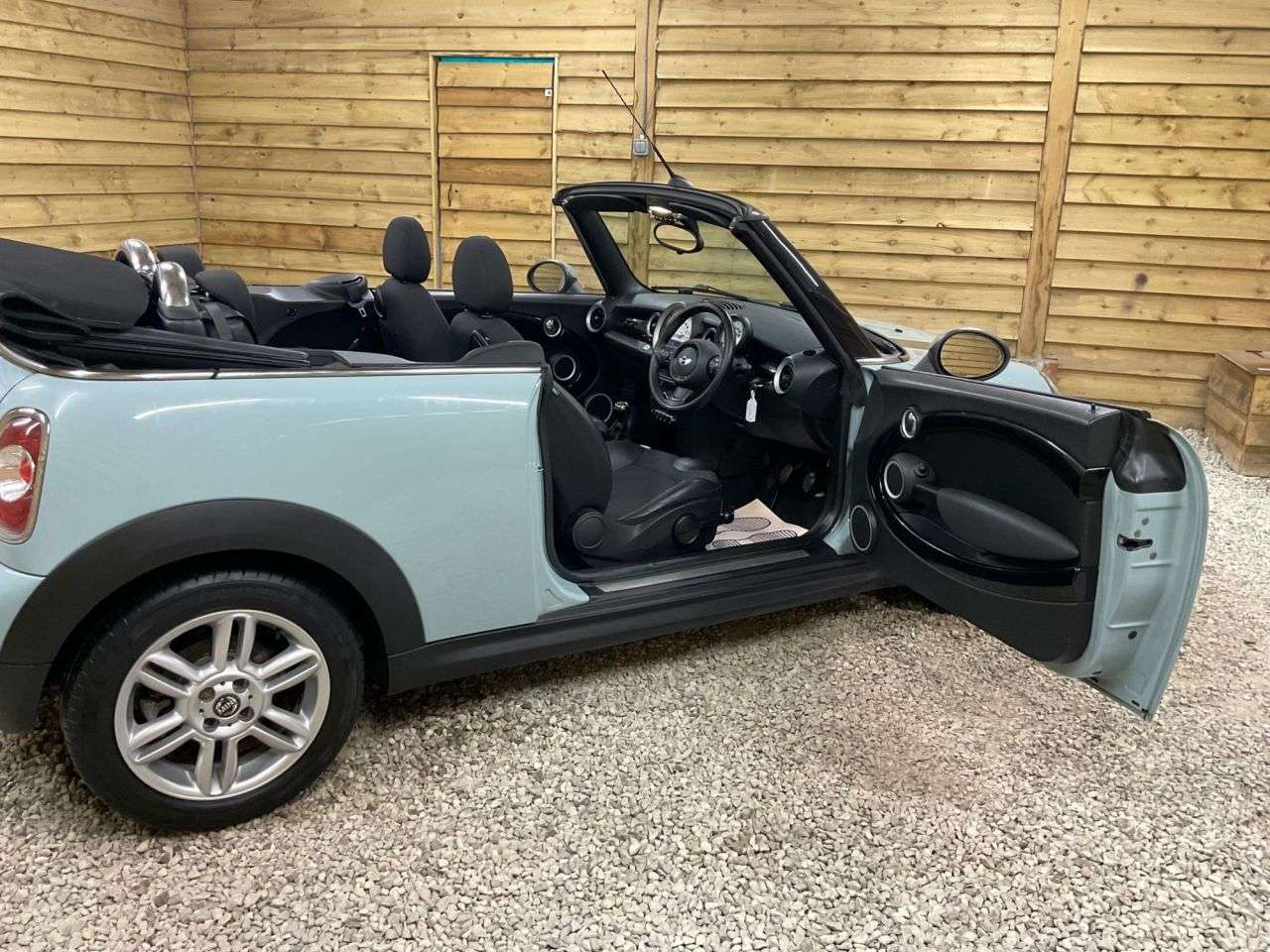 2012 MINI CONVERTIBLE 2012 MINI CONVERTIBLE