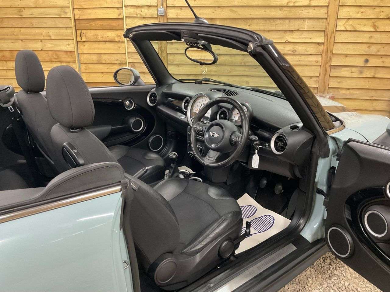 2012 MINI CONVERTIBLE 2012 MINI CONVERTIBLE