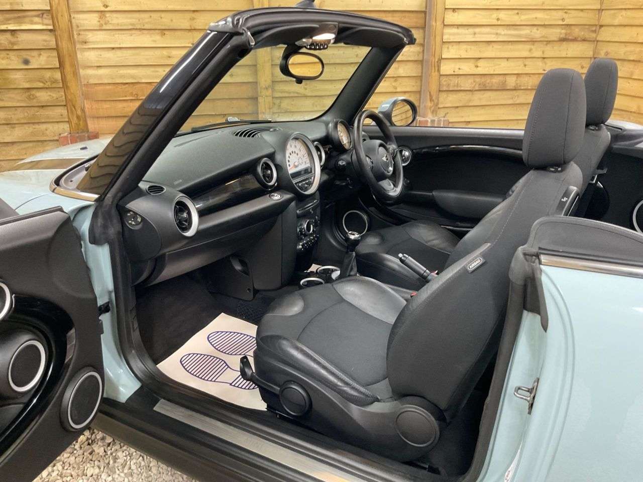 2012 MINI CONVERTIBLE 2012 MINI CONVERTIBLE