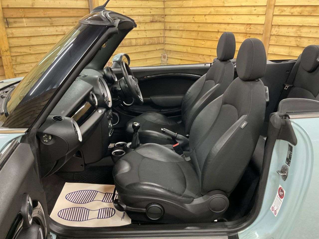 2012 MINI CONVERTIBLE 2012 MINI CONVERTIBLE
