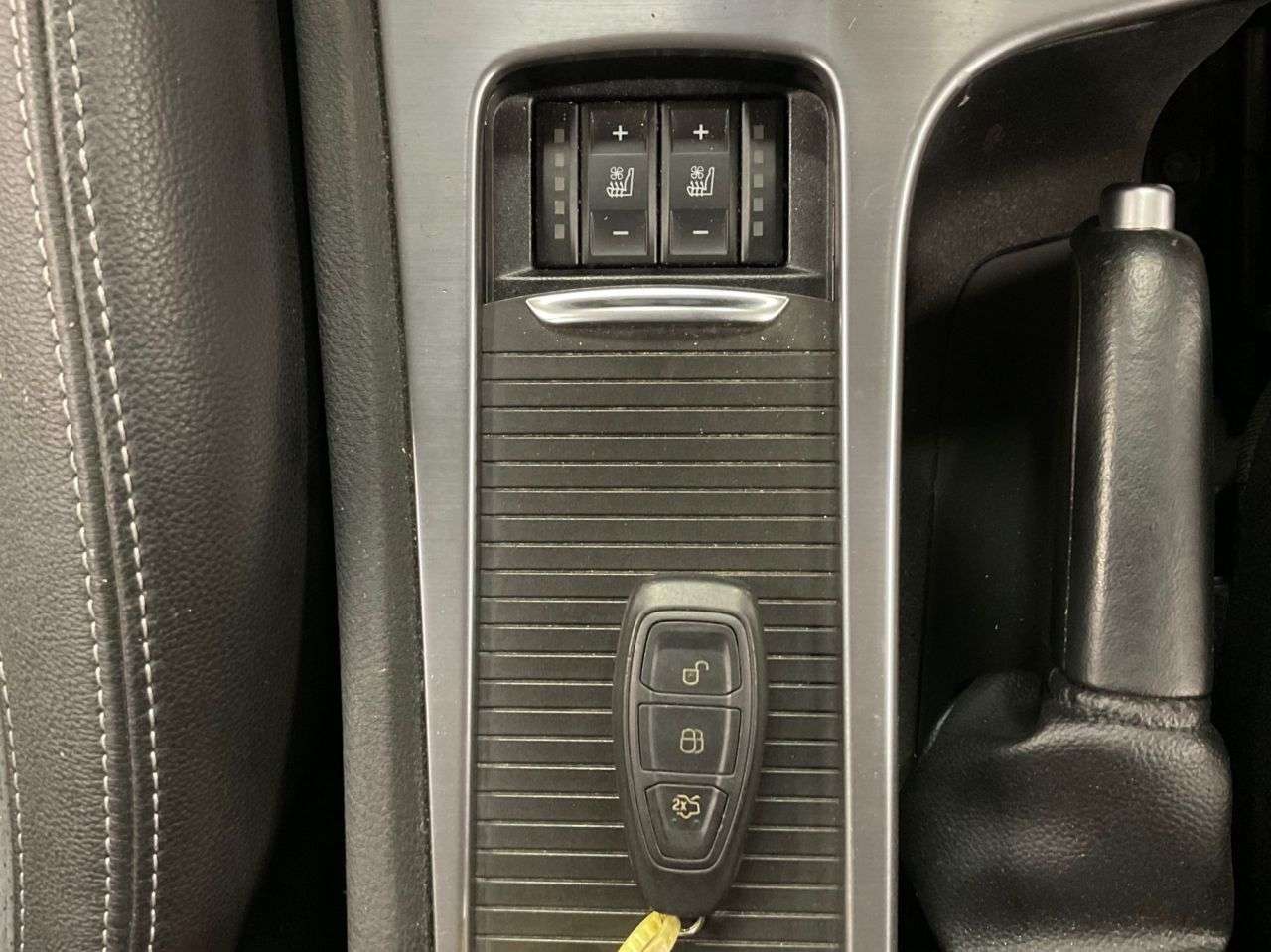 2013 FORD MONDEO 2013 FORD MONDEO