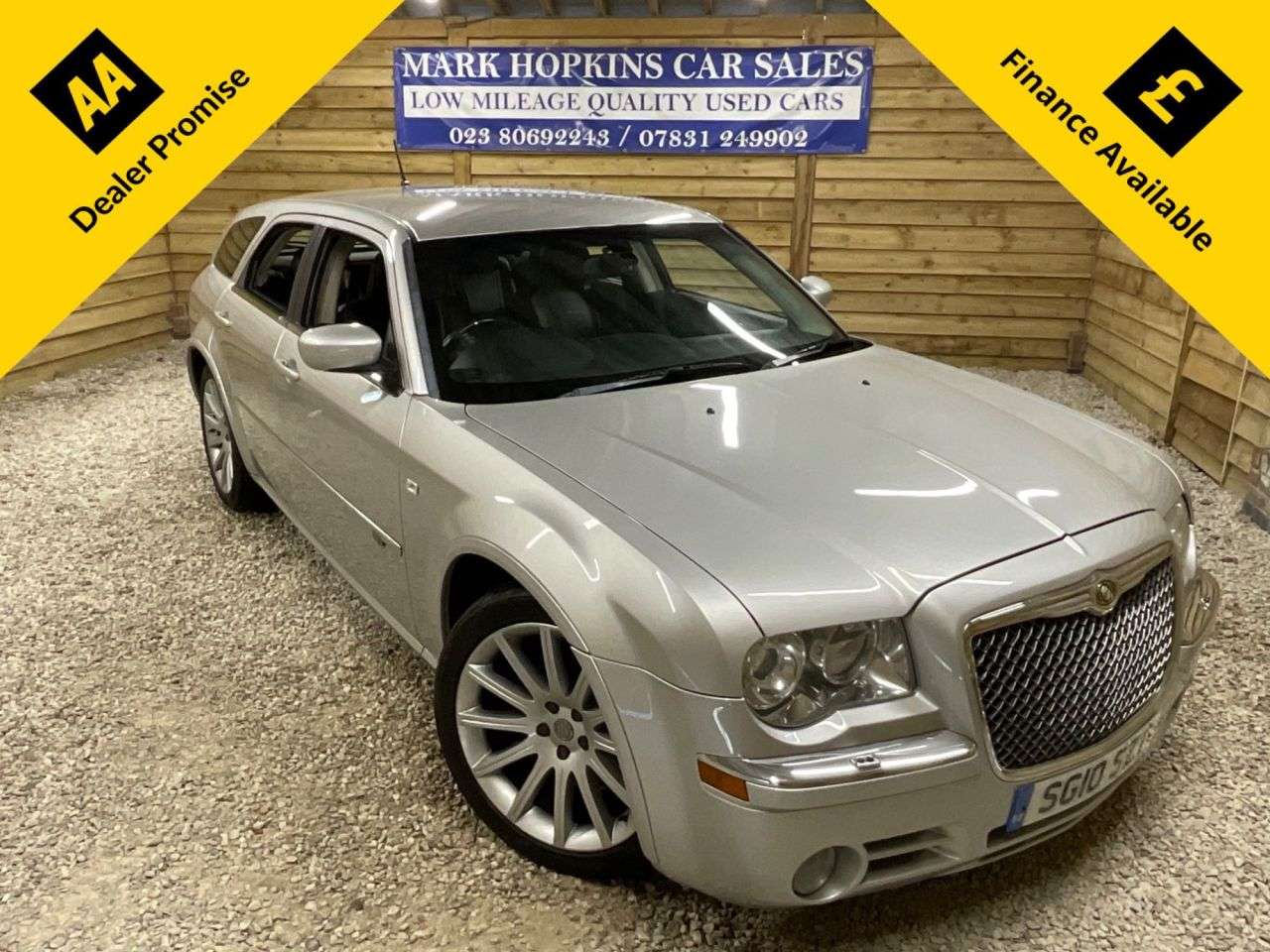 A 2010 CHRYSLER 300C 3.0 CRD V6 SRT Design Estate 5dr Diesel Automatic (220 g/km, 218 bhp) TWO O A 2010 CHRYSLER 300C 3.0 CRD V6 SRT Design Estate 5dr Diesel Automatic (220 g/km, 218 bhp) TWO O