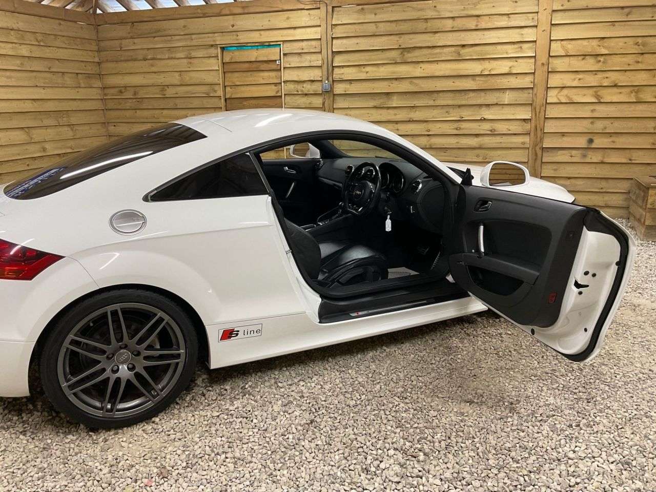 2011 AUDI TT 2011 AUDI TT