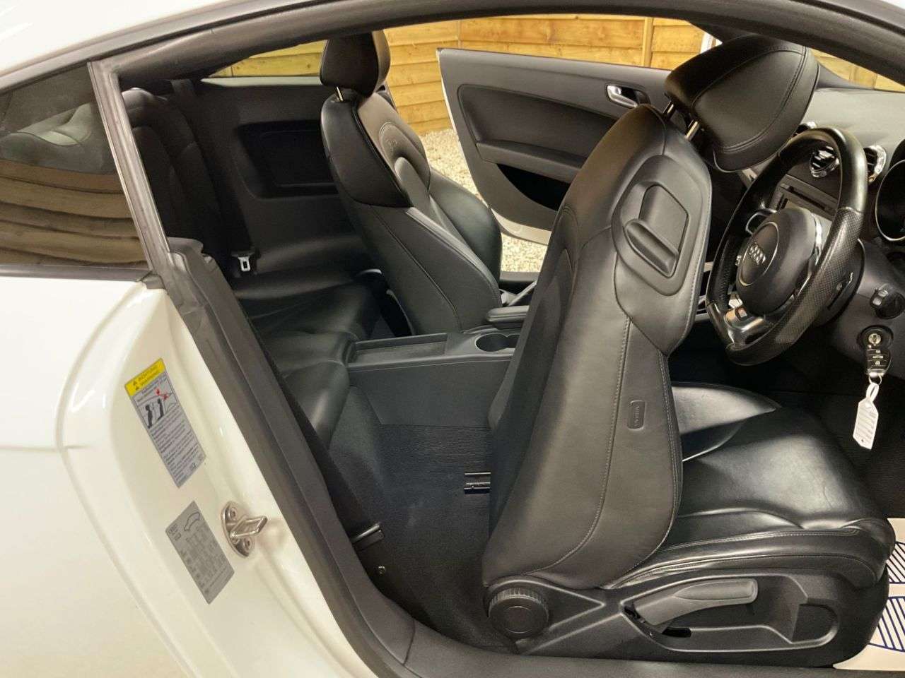2011 AUDI TT 2011 AUDI TT