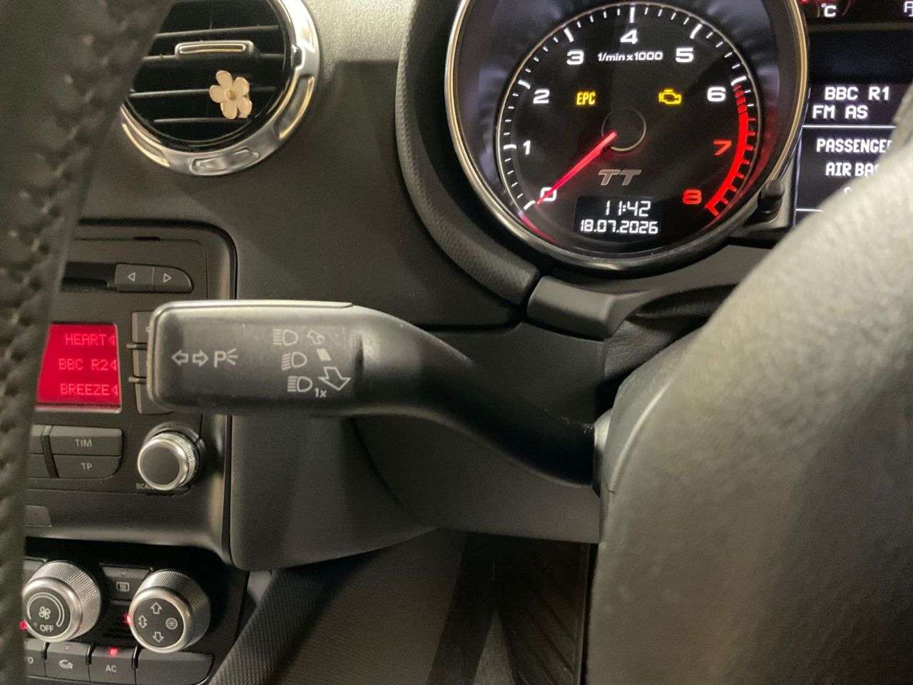 2011 AUDI TT 2011 AUDI TT