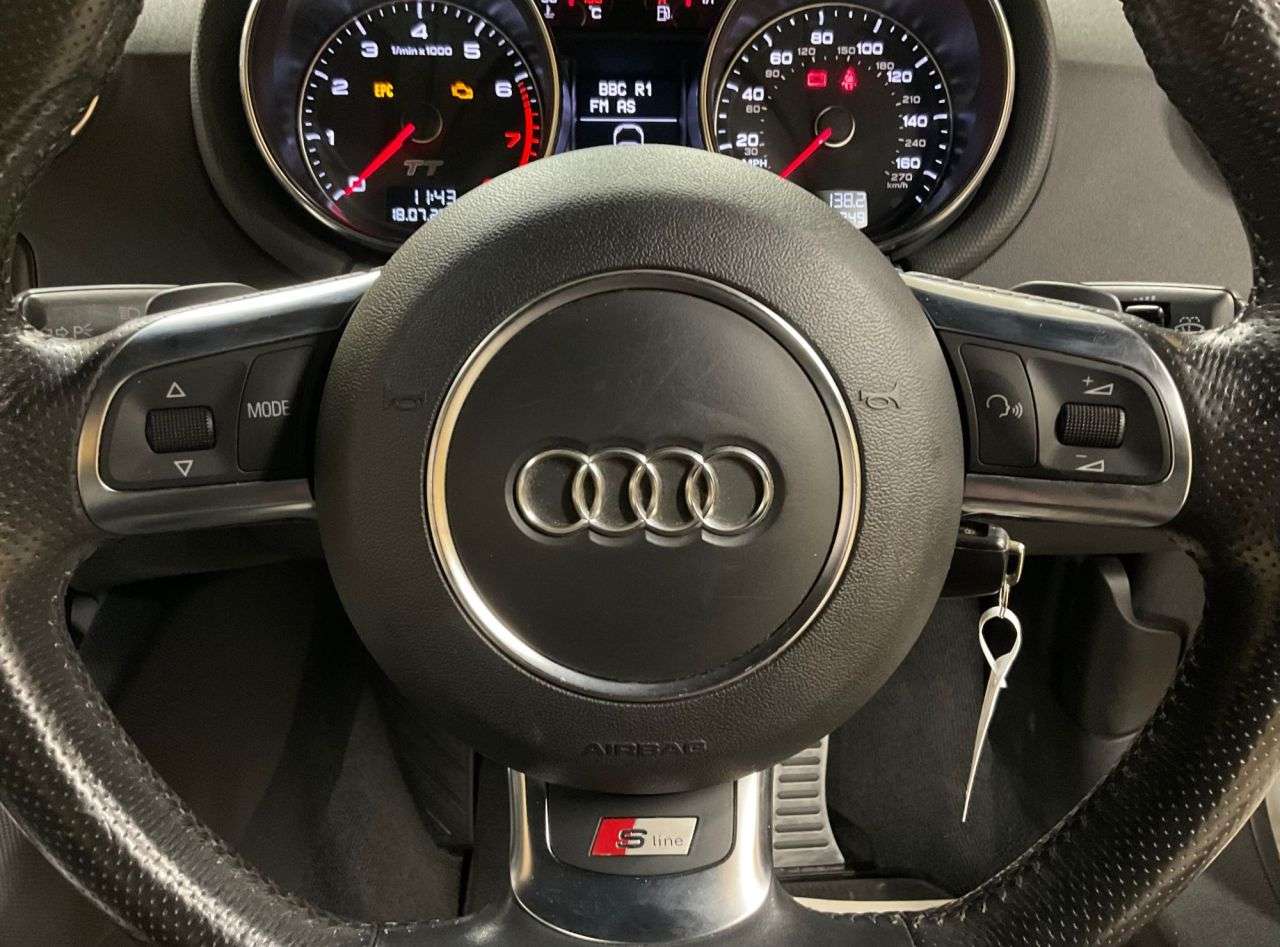 2011 AUDI TT 2011 AUDI TT