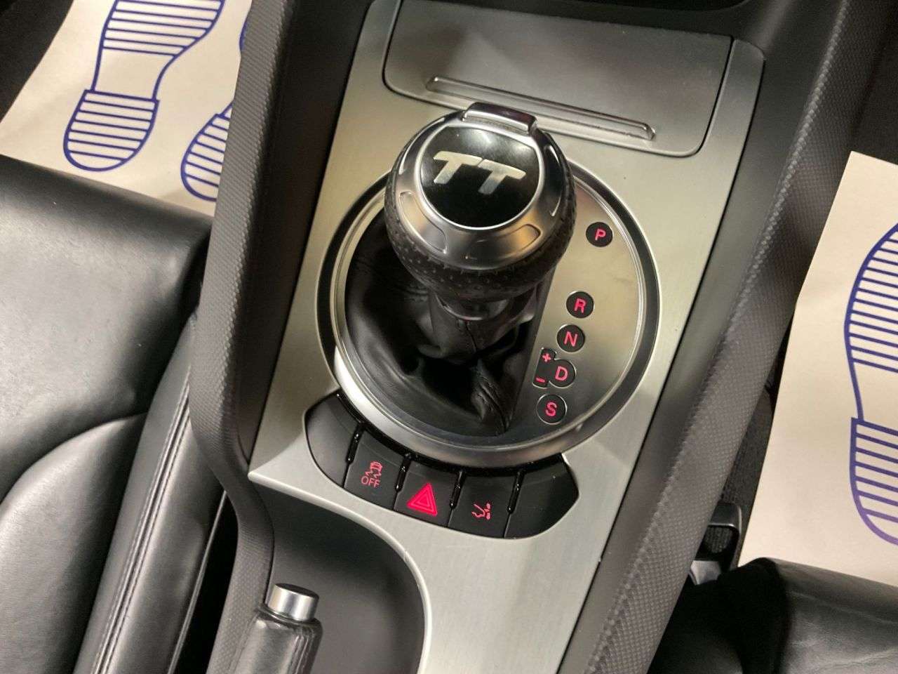 2011 AUDI TT 2011 AUDI TT