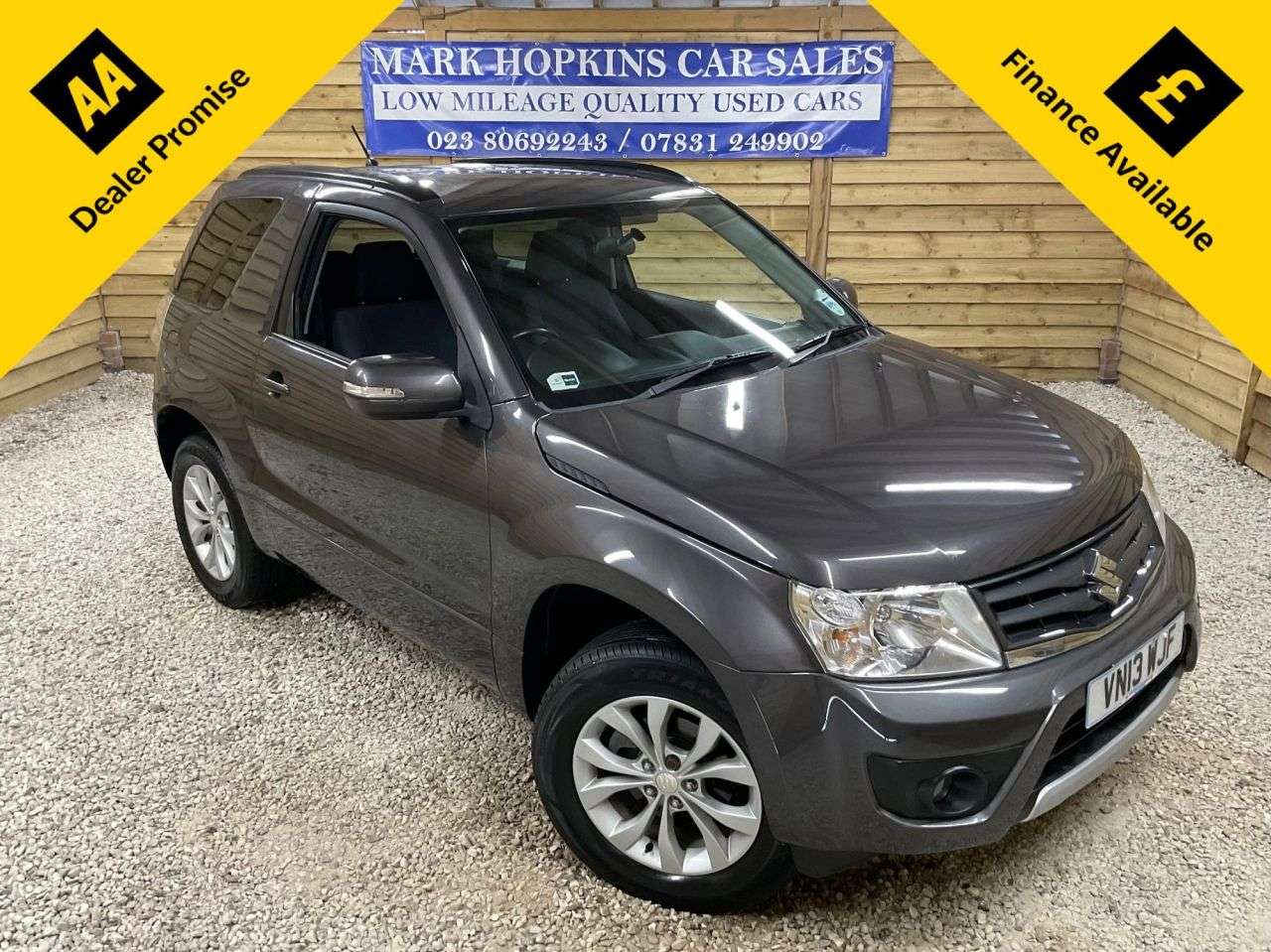 A 2013 SUZUKI GRAND VITARA 2.4 VVT SZ4 SUV 3dr Petrol Auto 4WD Euro 5 (169 ps) DEMO+ONE OWNER EXC DRIV A 2013 SUZUKI GRAND VITARA 2.4 VVT SZ4 SUV 3dr Petrol Auto 4WD Euro 5 (169 ps) DEMO+ONE OWNER EXC DRIV