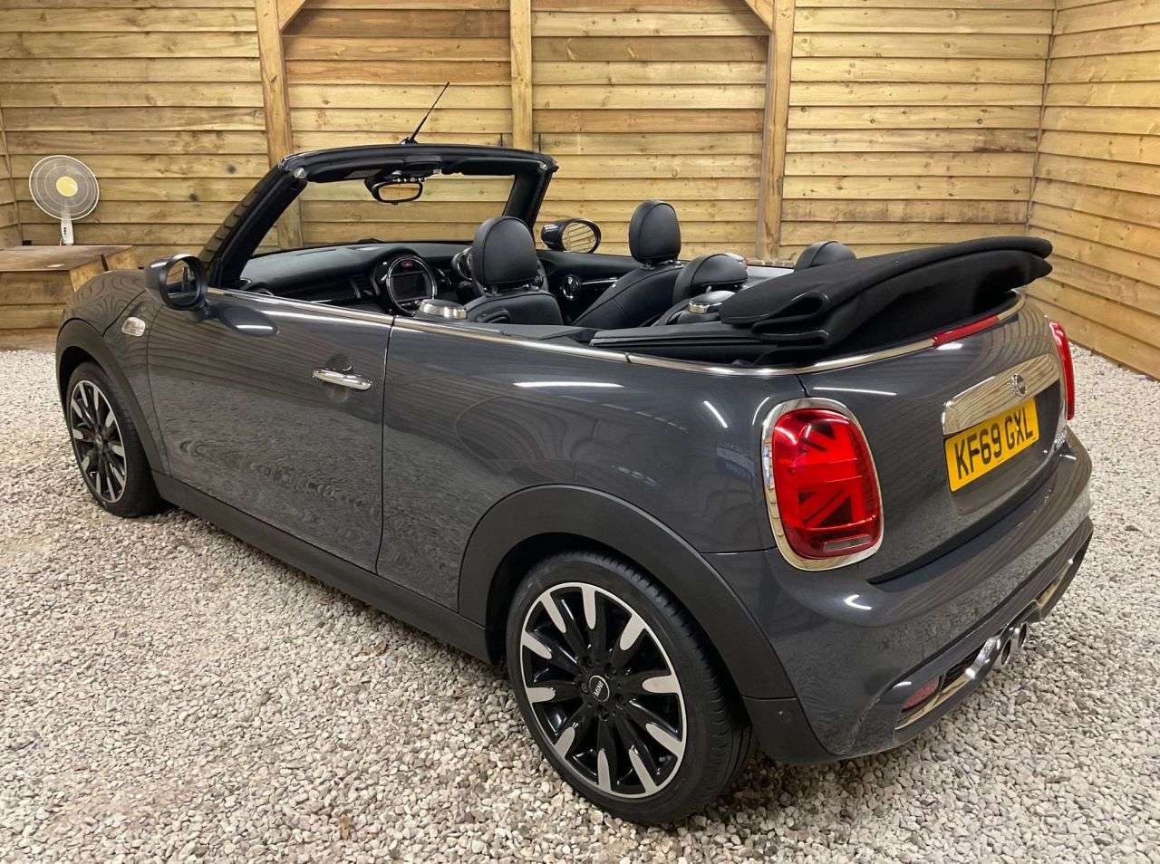 2019 MINI CONVERTIBLE 2019 MINI CONVERTIBLE