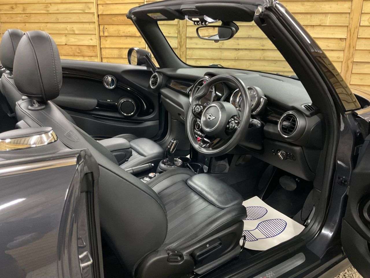 2019 MINI CONVERTIBLE 2019 MINI CONVERTIBLE