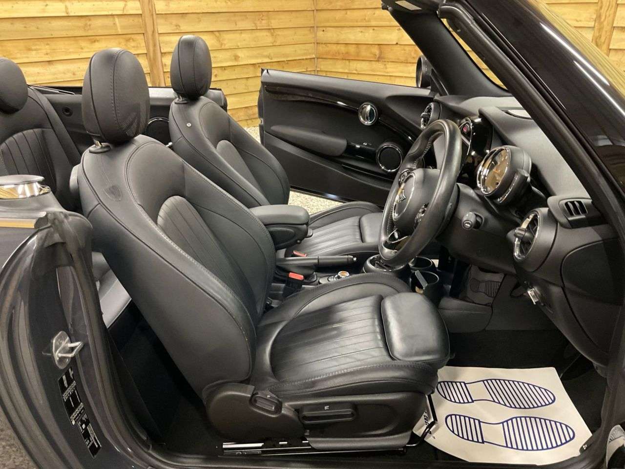 2019 MINI CONVERTIBLE 2019 MINI CONVERTIBLE