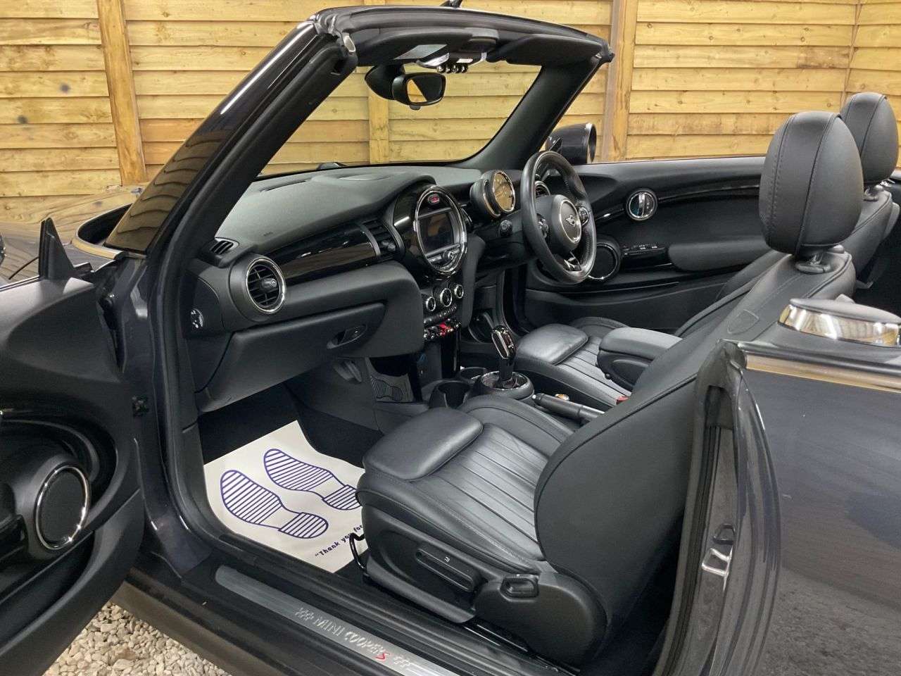 2019 MINI CONVERTIBLE 2019 MINI CONVERTIBLE