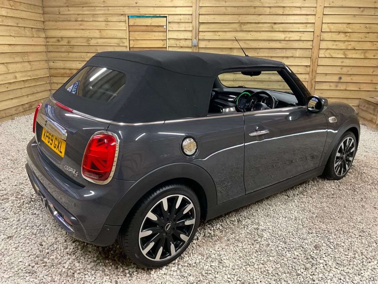 2019 MINI CONVERTIBLE 2019 MINI CONVERTIBLE